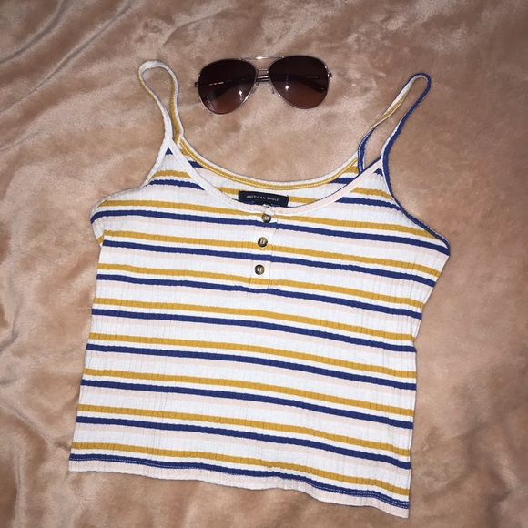 American Eagle Outfitters Tops - American Eagle crop top size small